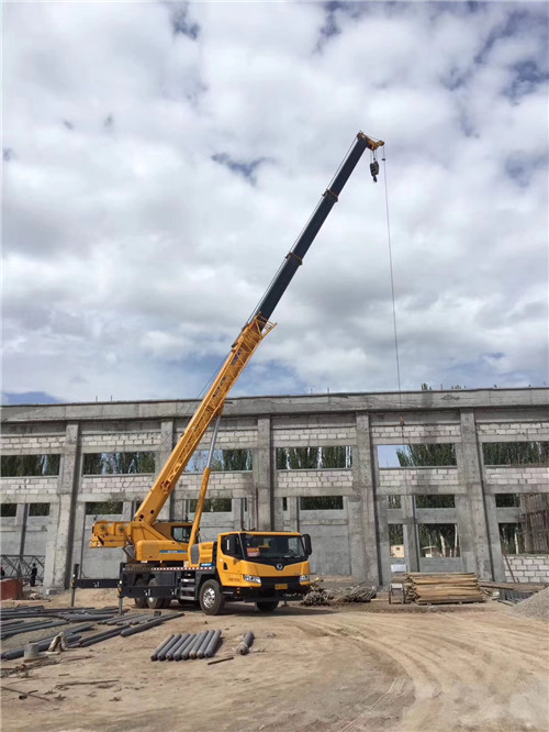下花园区吊装作业前会做设备检查吗？安全保障措施有哪些？