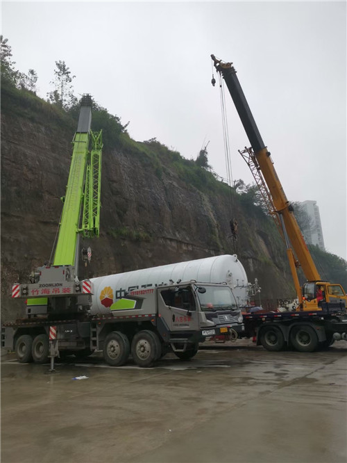 下花园区“不怕风雨冻”—— 吊车的 “恶劣环境适应” 技术